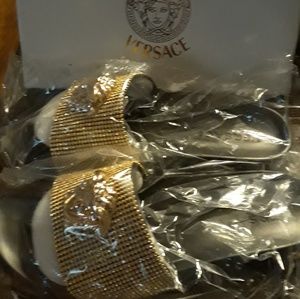 Designer fashion flip flops